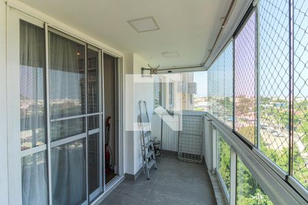Apartamento à venda com 99m², 3 quartos e 2 vagasVaranda
