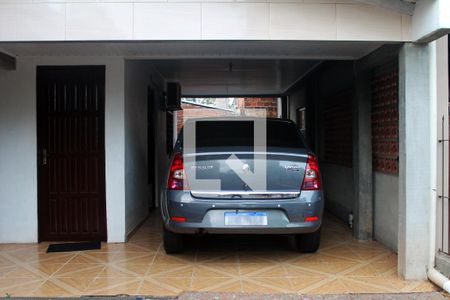 Casa à venda com 140m², 3 quartos e 4 vagas Casa à venda com 140m², 3 quartos e 4 vagasGaragem