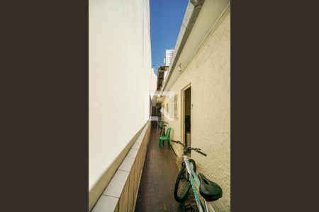 Casa à venda com 79m², 2 quartos e 1 vagaCorredor 