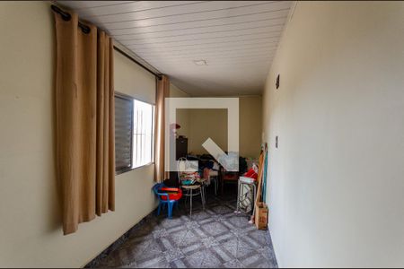 Casa à venda com 304m², 4 quartos e 3 vagasQuarto - casa 1