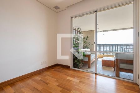 Sala de TV de apartamento à venda com 3 quartos, 155m² em Vila Madalena, São Paulo