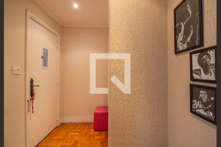 Entrada de apartamento à venda com 2 quartos, 96m² em República, São Paulo