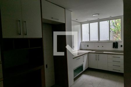 Casa para alugar com 250m², 3 quartos e 5 vagasCozinha