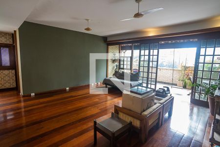 Sala de apartamento para alugar com 3 quartos, 222m² em Humaitá, Rio de Janeiro