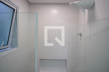 Banheiro de kitnet/studio para alugar com 1 quarto, 47m² em Lagoa da Conceição, Florianópolis