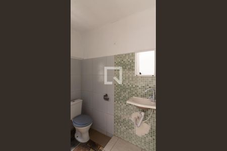 Banheiro de casa para alugar com 1 quarto, 35m² em Vila Guilhermina, São Paulo