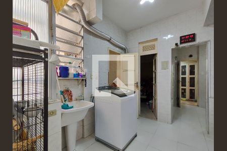 Apartamento à venda com 140m², 3 quartos e 1 vagaÁrea de Serviço