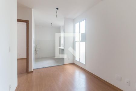 Sala de apartamento para alugar com 2 quartos, 40m² em Conjunto Residencial Bela Vista, Poá