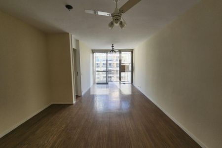 Sala de apartamento para alugar com 2 quartos, 120m² em Botafogo, Rio de Janeiro