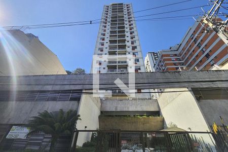 Apartamento para alugar com 120m², 2 quartos e 1 vagaFachada