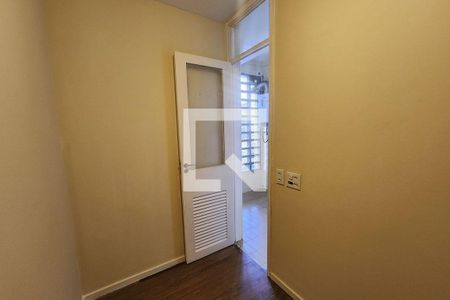 Apartamento para alugar com 120m², 2 quartos e 1 vagaQuarto de Serviço