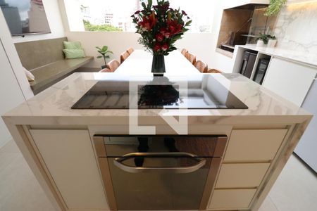 Apartamento para alugar com 85m², 2 quartos e 2 vagasCozinha