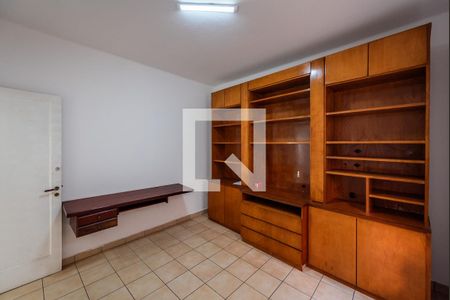 Casa para alugar com 250m², 5 quartos e 3 vagas Casa para alugar com 250m², 5 quartos e 3 vagasQuarto 5