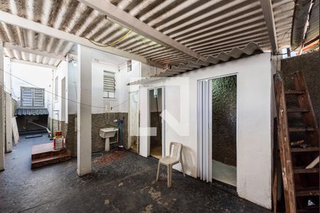 Casa para alugar com 250m², 5 quartos e 3 vagas Casa para alugar com 250m², 5 quartos e 3 vagasÁrea de serviço