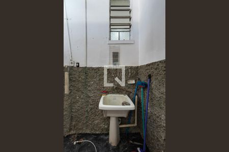 Casa para alugar com 250m², 5 quartos e 3 vagas Casa para alugar com 250m², 5 quartos e 3 vagasÁrea de serviço