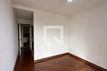Apartamento à venda com 140m², 3 quartos e 2 vagas Apartamento à venda com 140m², 3 quartos e 2 vagasQuarto 03