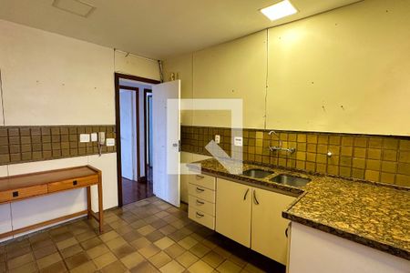 Apartamento à venda com 140m², 3 quartos e 2 vagas Apartamento à venda com 140m², 3 quartos e 2 vagasCozinha