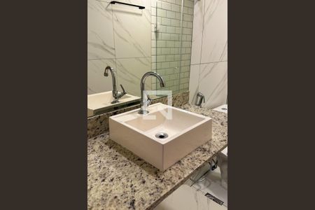Apartamento à venda com 140m², 3 quartos e 2 vagas Apartamento à venda com 140m², 3 quartos e 2 vagasBanheiro Social