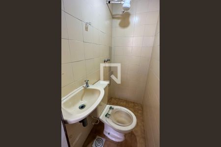 Apartamento à venda com 140m², 3 quartos e 2 vagas Apartamento à venda com 140m², 3 quartos e 2 vagasBanheiro de serviço