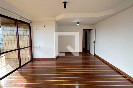 Apartamento à venda com 140m², 3 quartos e 2 vagas Apartamento à venda com 140m², 3 quartos e 2 vagasSala