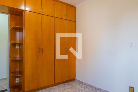 Quarto 1 de apartamento para alugar com 2 quartos, 60m² em Vila Satúrnia, Campinas