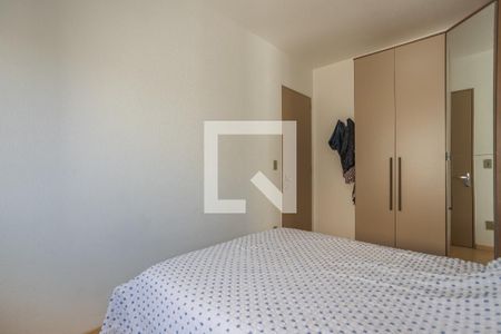 Quarto 1 de apartamento à venda com 2 quartos, 53m² em Sarandi, Porto Alegre