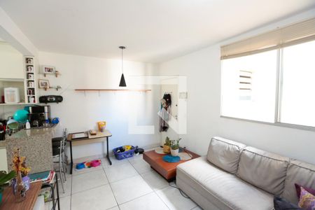 Sala de apartamento à venda com 3 quartos, 77m² em Jardim Riacho das Pedras, Contagem