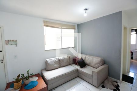 Sala de apartamento à venda com 3 quartos, 77m² em Jardim Riacho das Pedras, Contagem