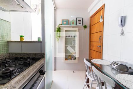 Apartamento à venda com 70m², 2 quartos e sem vaga Apartamento à venda com 70m², 2 quartos e sem vagaCozinha