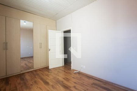 Quarto 1 de casa à venda com 3 quartos, 200m² em Moinhos de Vento, Porto Alegre