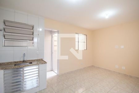 Sala e Cozinha de casa para alugar com 1 quarto, 35m² em Ayrosa, Osasco