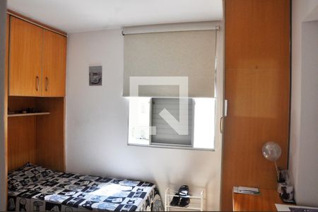 Apartamento à venda com 64m², 3 quartos e 1 vagaQuarto 02