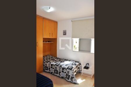 Apartamento à venda com 64m², 3 quartos e 1 vagaQuarto 02