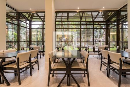 Apartamento à venda com 113m², 3 quartos e 2 vagas Apartamento à venda com 113m², 3 quartos e 2 vagasÁrea comum - Salão de festas