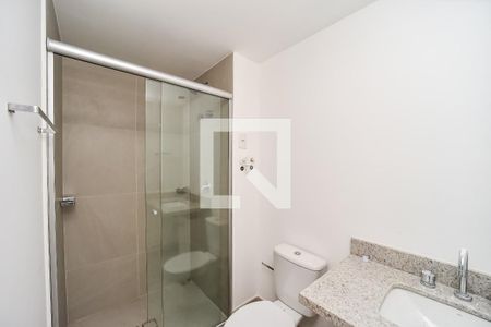 Banheiro de apartamento para alugar com 1 quarto, 30m² em Bela Vista, Porto Alegre