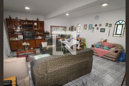 Sala de casa à venda com 3 quartos, 150m² em Vila Nilo, São Paulo