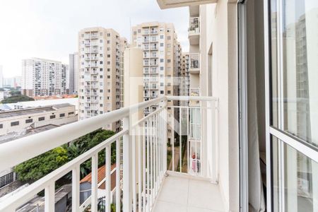 Apartamento à venda com 34m², 2 quartos e sem vaga Apartamento à venda com 34m², 2 quartos e sem vagaVaranda