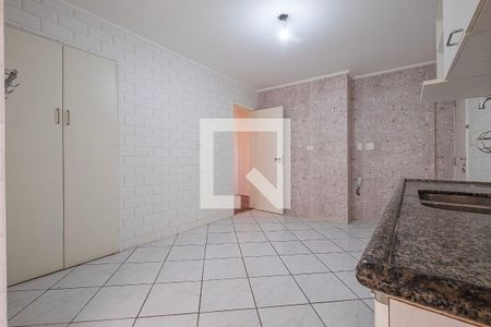 Apartamento para alugar com 116m², 3 quartos e 2 vagas Apartamento para alugar com 116m², 3 quartos e 2 vagasCozinha