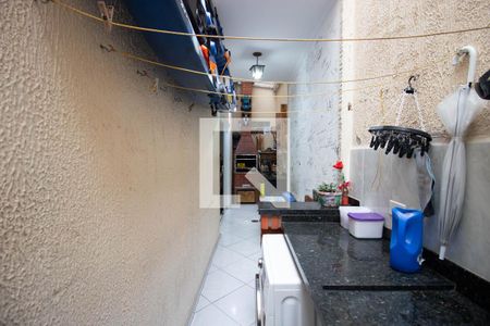 Casa de condomínio à venda com 73m², 2 quartos e 1 vaga Casa de condomínio à venda com 73m², 2 quartos e 1 vagaCozinha e Área de Serviço