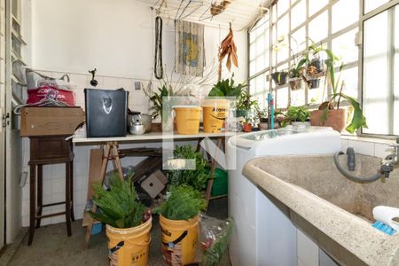 Apartamento à venda com 84m², 2 quartos e 1 vaga Apartamento à venda com 84m², 2 quartos e 1 vagaÁrea de Serviço