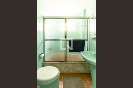 Apartamento à venda com 84m², 2 quartos e 1 vaga Apartamento à venda com 84m², 2 quartos e 1 vagaBanheiro