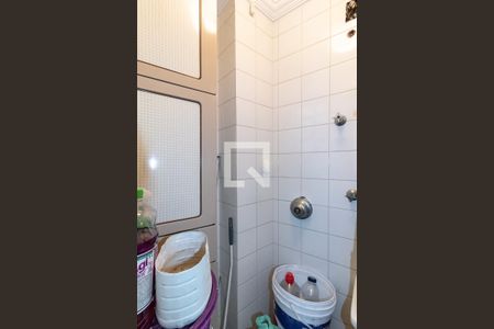 Apartamento à venda com 84m², 2 quartos e 1 vaga Apartamento à venda com 84m², 2 quartos e 1 vagaBanheiro de serviço