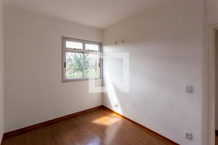 Quarto de apartamento para alugar com 2 quartos, 60m² em Nova Suíssa, Belo Horizonte