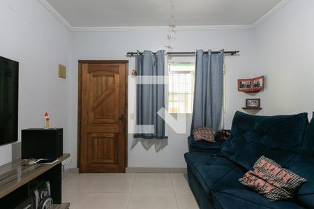 Sala de casa para alugar com 2 quartos, 80m² em Jardim Lucinda, São Paulo