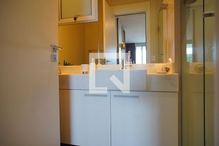 Apartamento para alugar com 105m², 2 quartos e 2 vagasBanheiro suite 