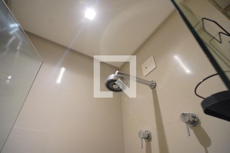 Banheiro corredor  de apartamento para alugar com 2 quartos, 105m² em Jurerê Internacional, Florianópolis