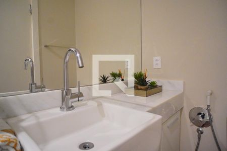 Apartamento para alugar com 105m², 2 quartos e 2 vagasBanheiro corredor 