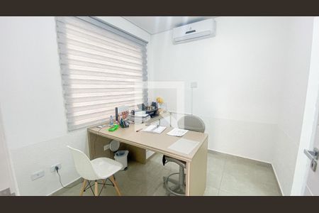 Quarto 1 de casa à venda com 5 quartos, 250m² em Vila Assunção, Santo André