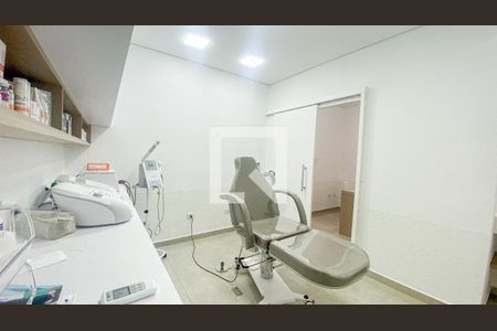 Quarto 2 de casa à venda com 5 quartos, 250m² em Vila Assunção, Santo André