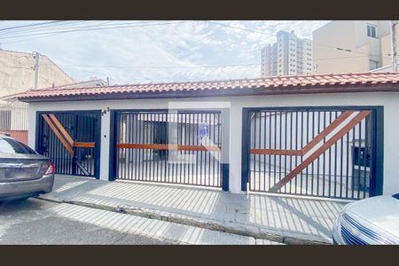 Casa à venda com 250m², 5 quartos e 2 vagasFachada